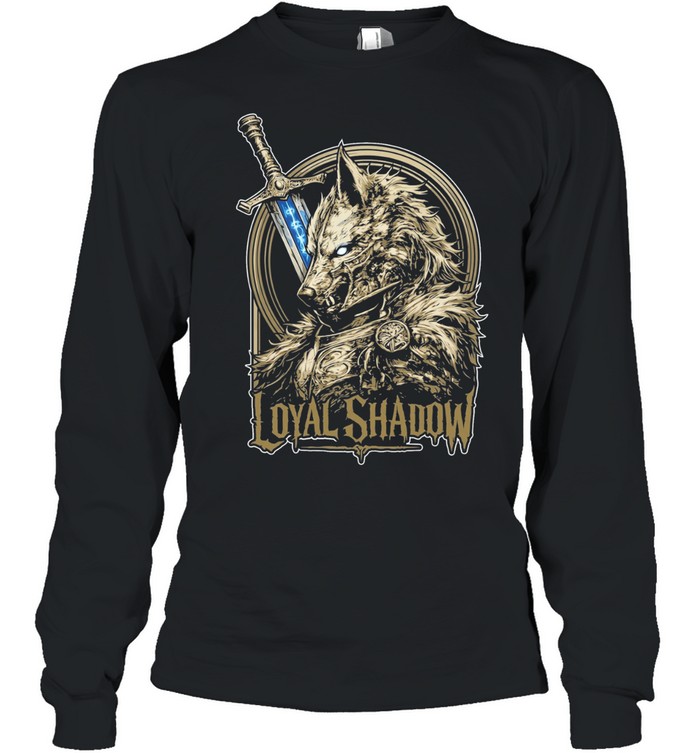 Loyal shadow wolf sword shield fantasy crest Long Sleeve Tee