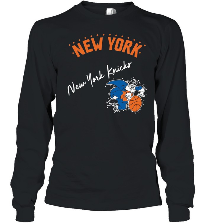 New York Knicks bulldog cape mascot dunking illustration Long Sleeve Tee