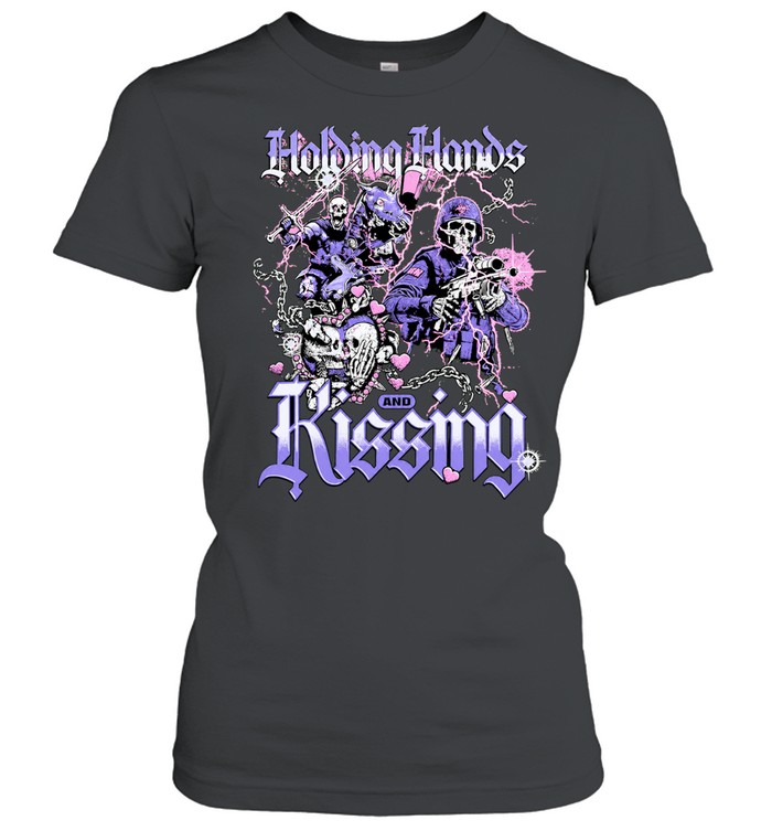 Skeleton Holding Hands And Kissing Women T-Shirt
